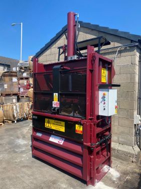 Click Here To Enlarge This Photo Of Another great signing &OpenCurlyDoubleQuote;Compleated&rdquo;